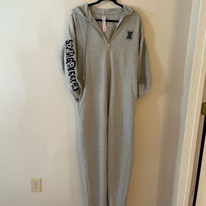 Savage X Fenty Gray Fleece Hooded Jumpsuit size: Medium Gold zipper